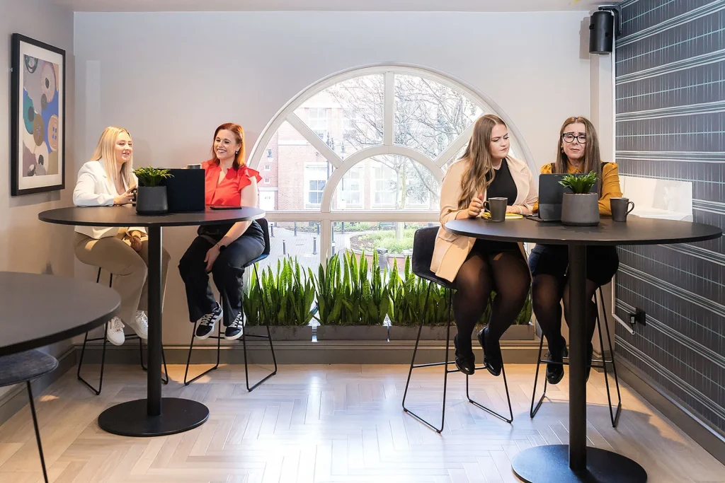 Image of the Youbee team